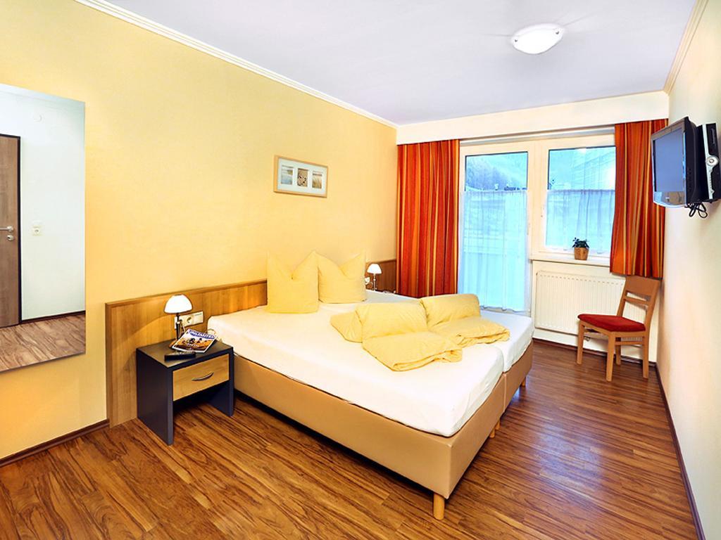 Appartement Sporthuette Fiegl Sölden Oda fotoğraf