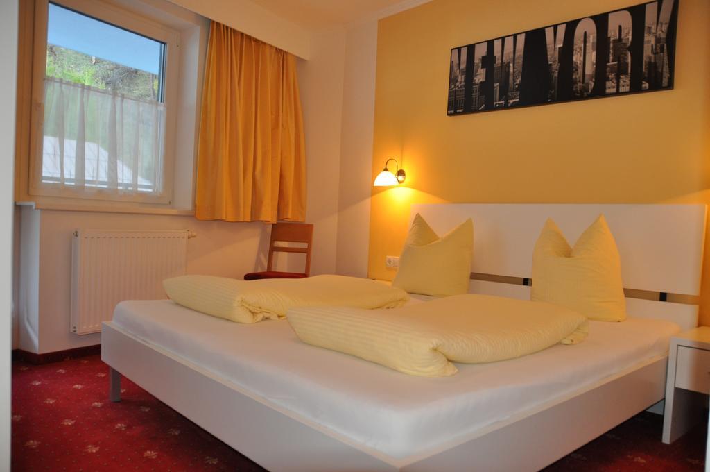 Appartement Sporthuette Fiegl Sölden Oda fotoğraf